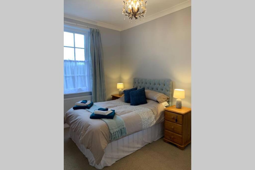 Grand 2 Bed Georgian Apartment At Florence House With King Bed, In The Heart Of Herne Bay & 300M From Beach Exteriör bild